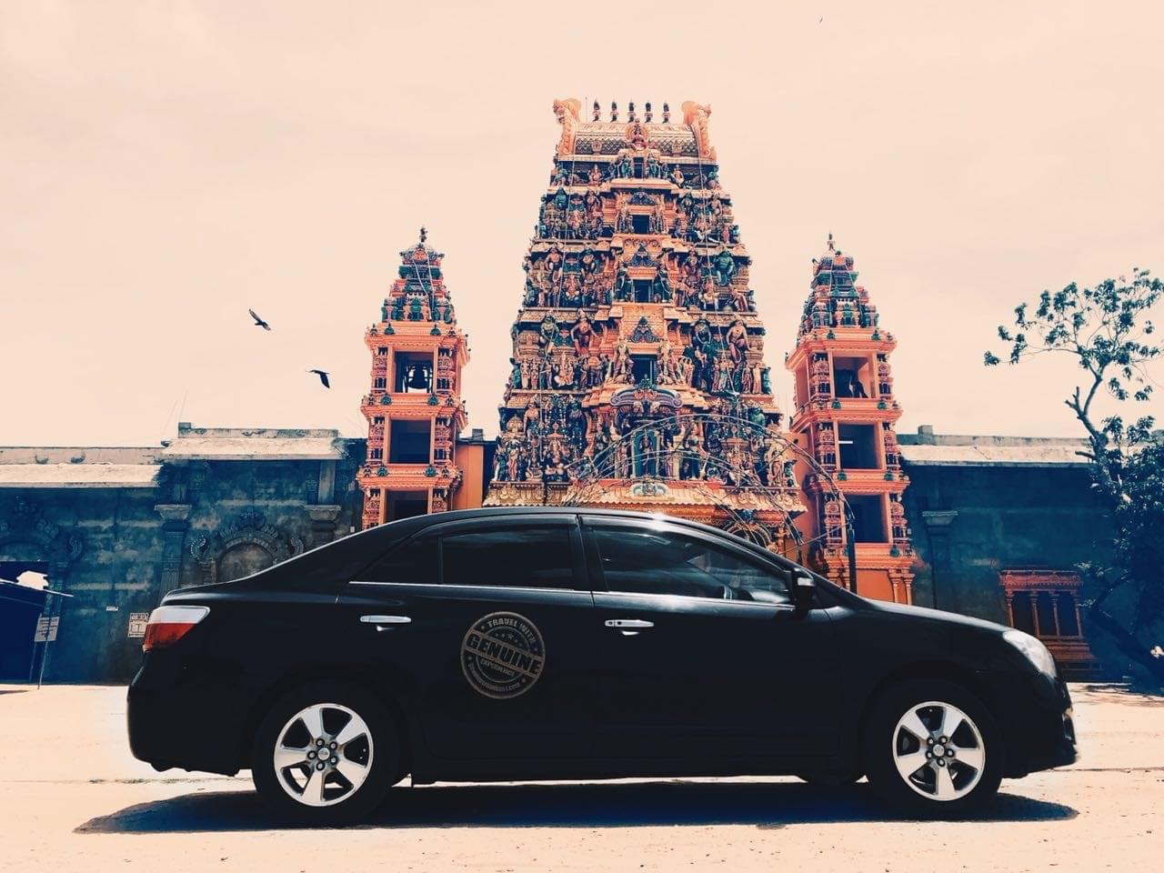 Tempelbesuch mit Privatfahrzeug, Sri Lanka